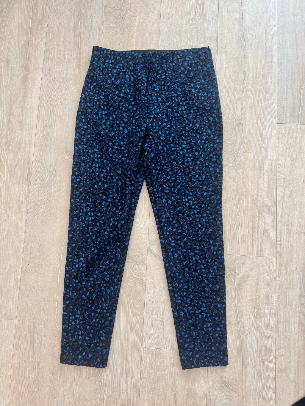 Ann Taylor Black And Blue Abstract Ponte Pants